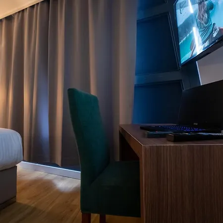 MA Hotel Amsterdam Schiphol Airport-3