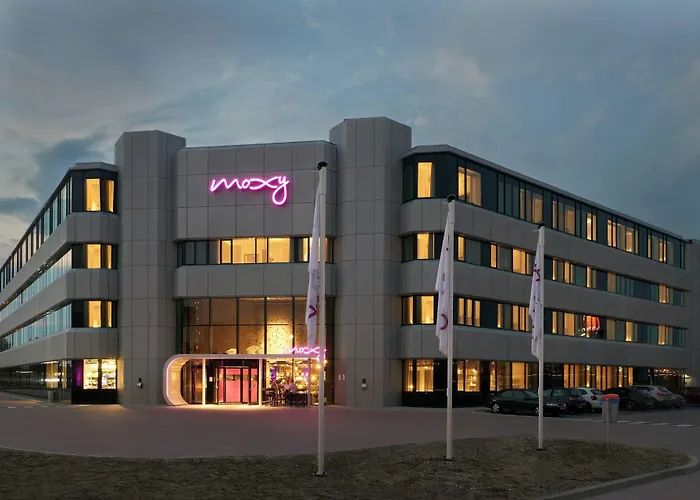 Moxy Amsterdam Schiphol Airport Hotel Hoofddorp